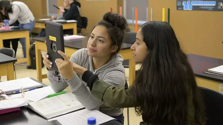 scholarships for hispanic students